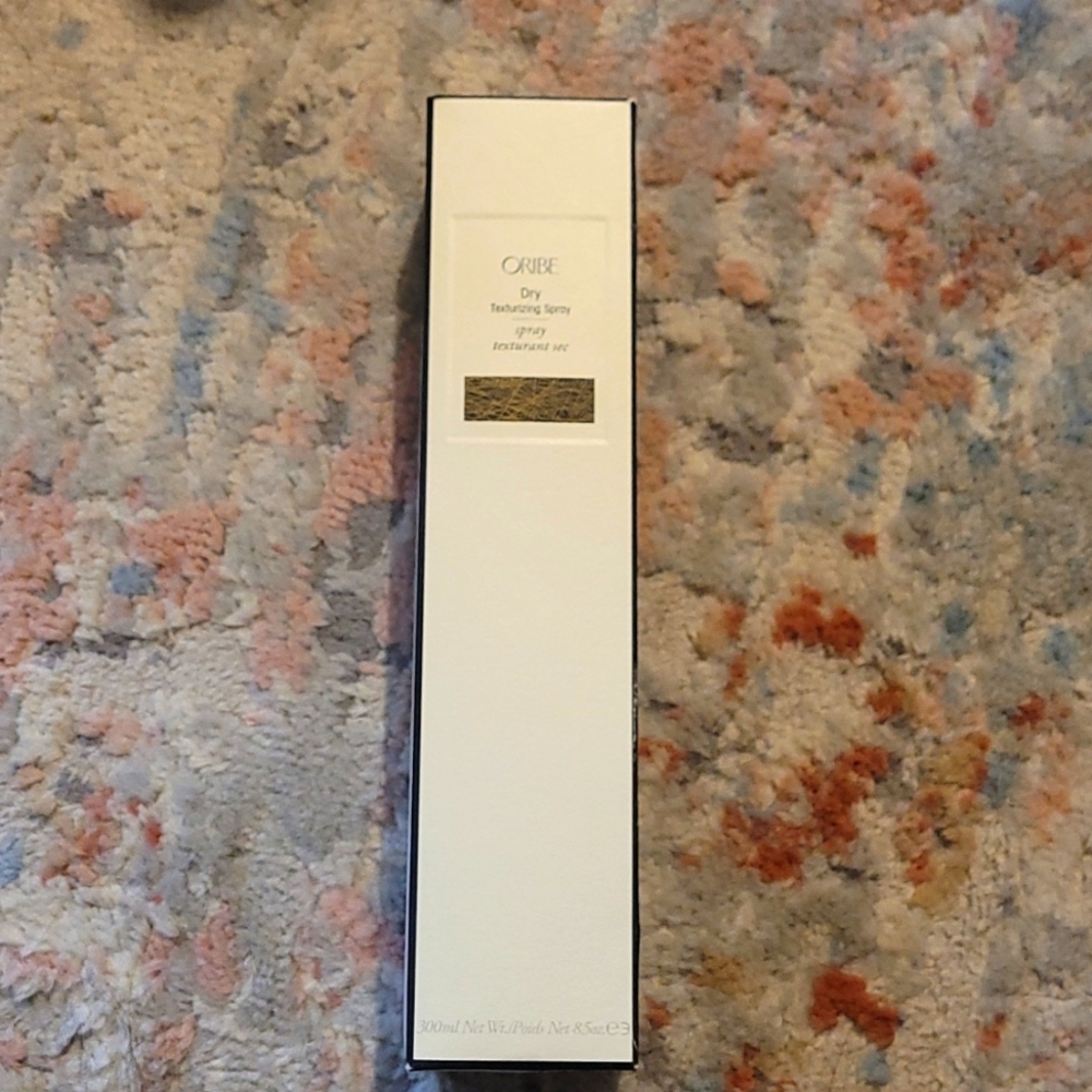 Oribe dry texturizing spray